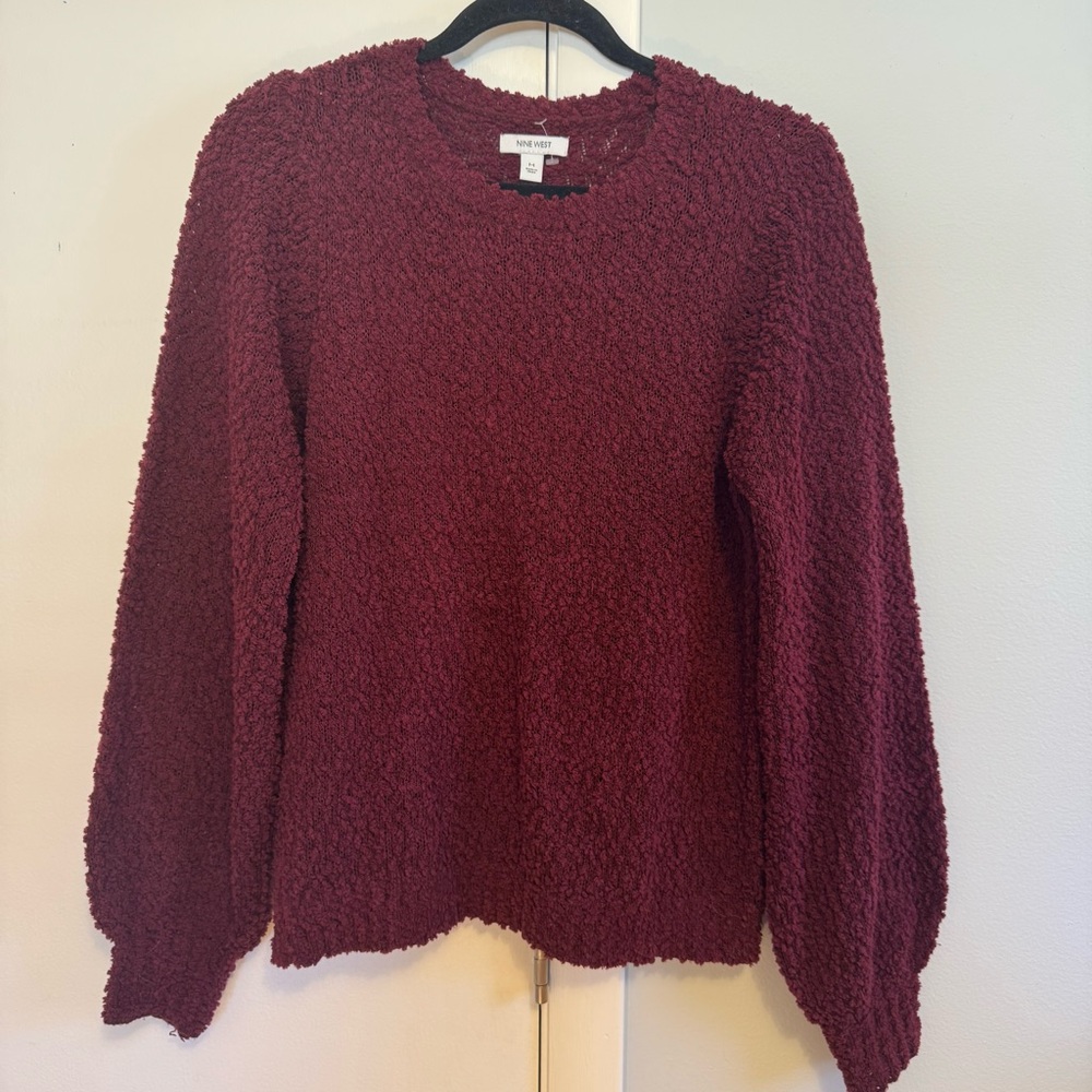 Maroon Crew Neck Sweater with mild bubble sleeve